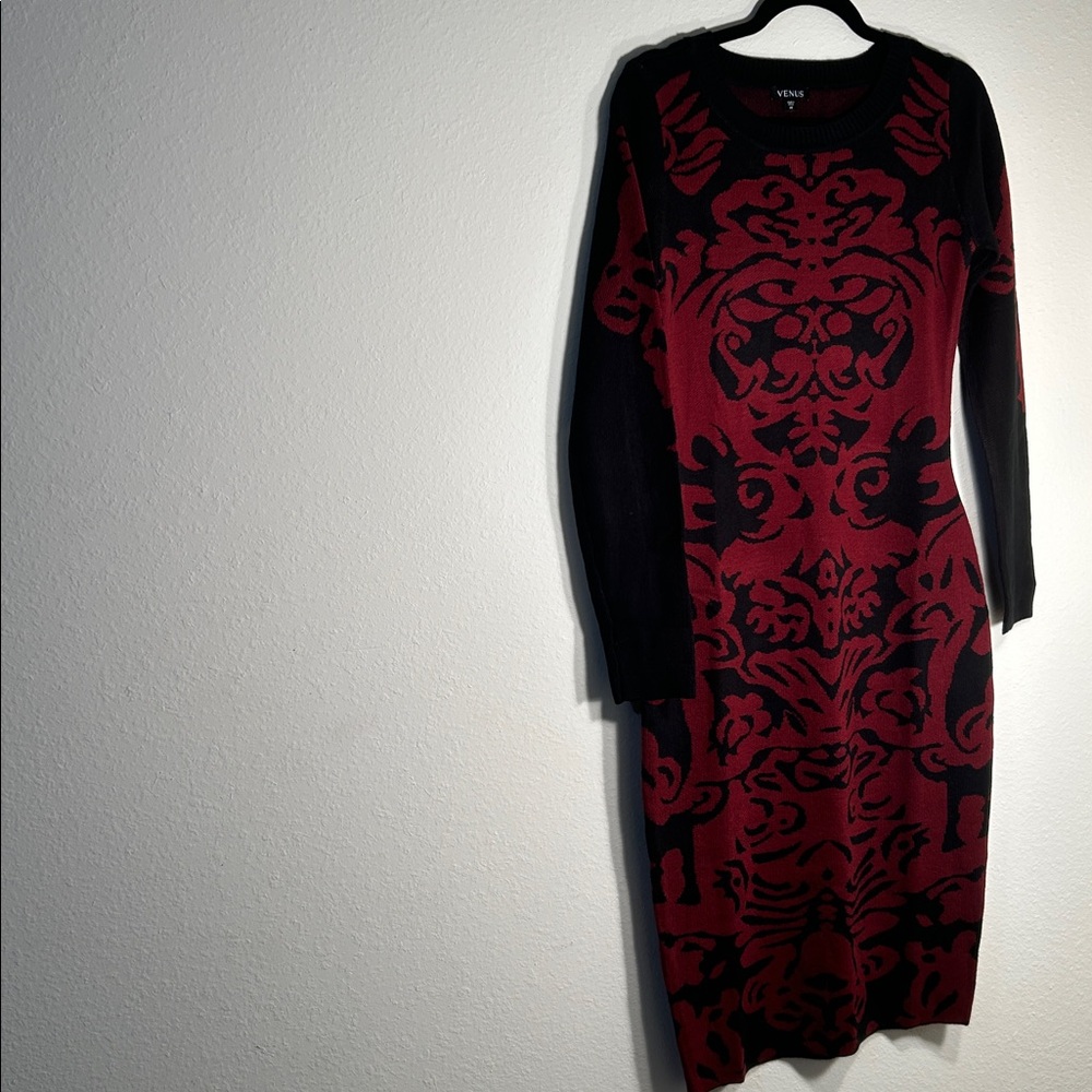 VENUS Red and Black Knit Dress